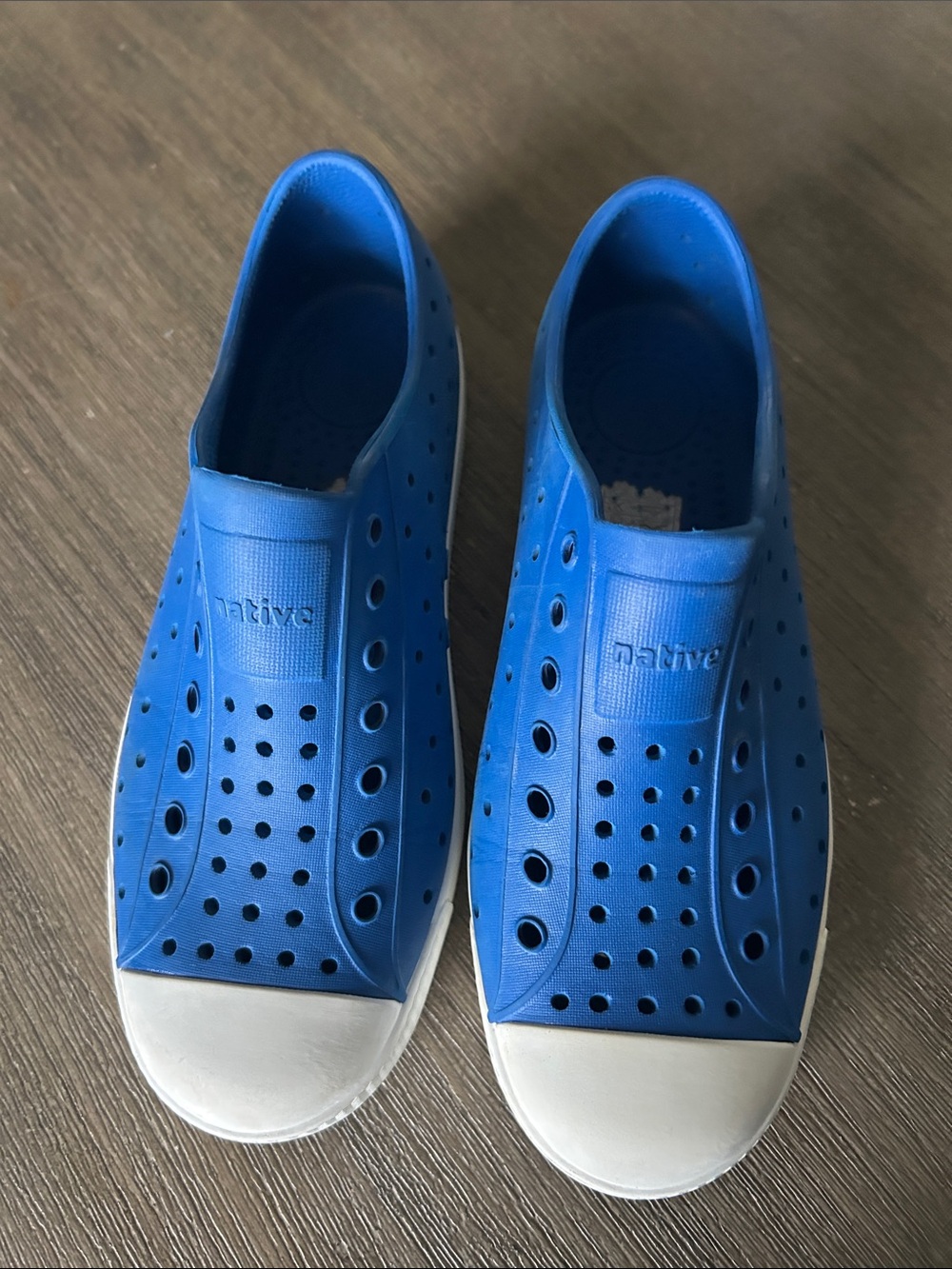 Native Kids Slip-On Water Shoes in Blue and White, Semi New, Size 3J.